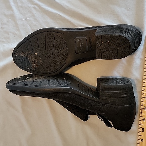 Women's BORN leather size 12 boots - Picture 3 of 8